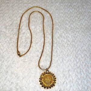 Vintage Gold Tone Fashion Jewelry Sunflower Necklace